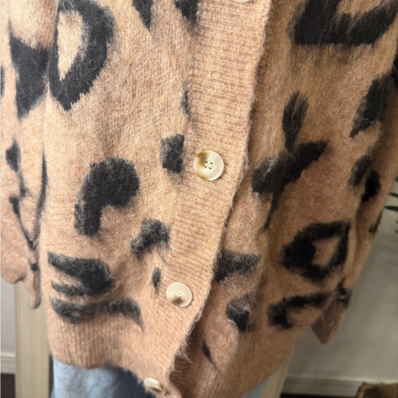 BiBi Textured Knit Sweater in Tan and Black - Picture 3 of 4